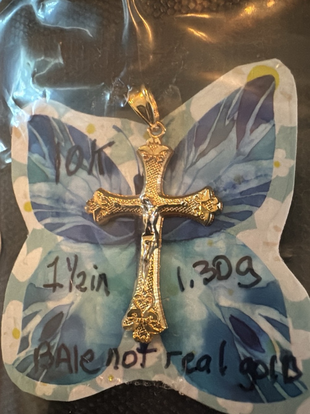 Gold Cross Pendant Necklace - Classic Religious Home Accent